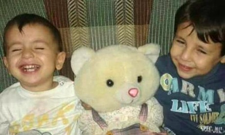 Aylan Kurdi, 3, and his older brother, Galip who also drowned. Twitter.